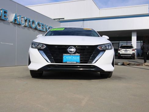 Used 2025 Nissan Sentra S image 2