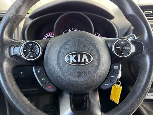 Used 2019 Kia Soul FWD image 10