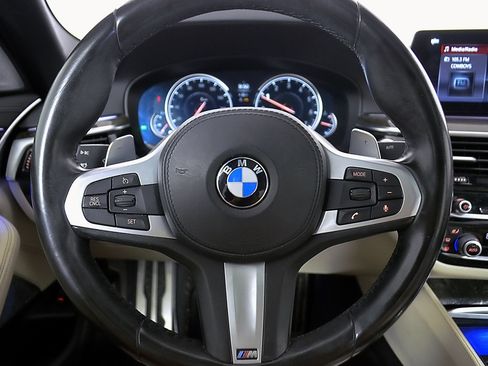 Used 2018 BMW 530i RWD image 15