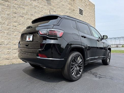 Used 2023 Jeep Compass High Altitude AWD/4WD image 3