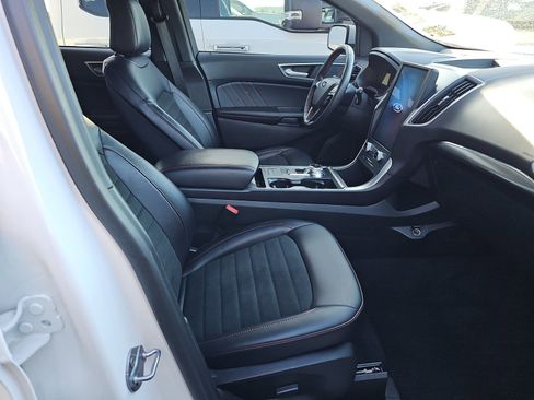 Used 2023 Ford Edge ST-Line image 14