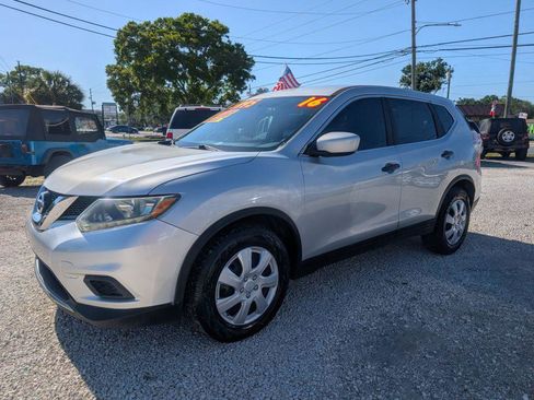 Used 2016 Nissan Rogue S image 3