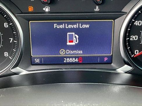 Used 2022 Chevrolet Equinox RS w/ Infotainment Package AWD/4WD image 26