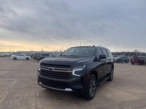 Used 2022 Chevrolet Tahoe LT w/ Luxury Package image 7