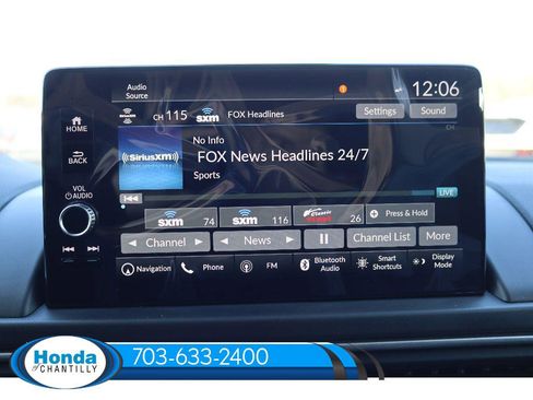 New 2025 Honda Pilot Touring image 16