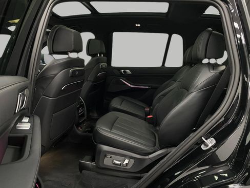 Certified 2025 BMW X7 xDrive40i w/ Premium Package image 34