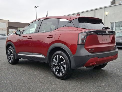 Used 2025 Nissan Kicks SV w/ Charging Package image 2