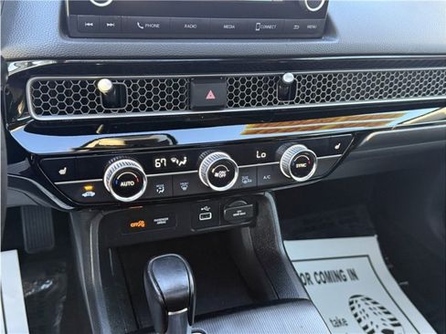 Used 2024 Honda Civic EX image 40