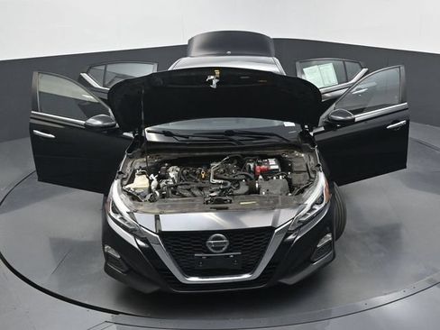 Used 2021 Nissan Altima 2.5 SV FWD image 39