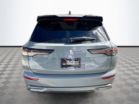New 2026 Mitsubishi Outlander SEL image 6