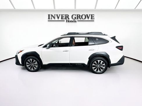 Used 2024 Subaru Outback Touring AWD/4WD image 8