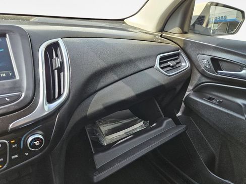 Used 2018 Chevrolet Equinox LT AWD/4WD image 17