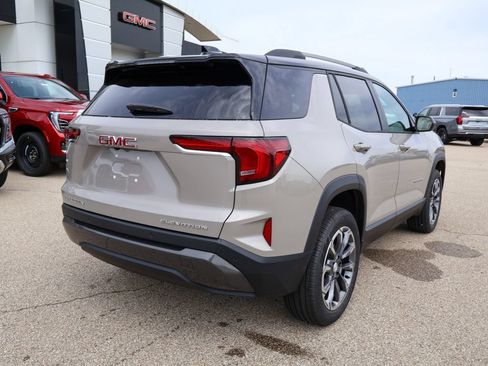 New 2027 GMC Terrain Elevation w/ Elevation Premium Package FWD image 3