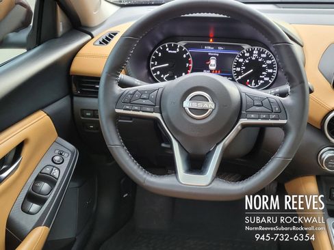 Used 2024 Nissan Sentra SV w/ SV Premium Package image 6
