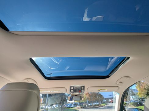 Used 2023 Genesis GV80 2.5T w/ Advanced Package image 13