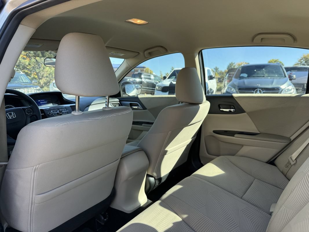 Used 2015 Honda Accord LX image 13