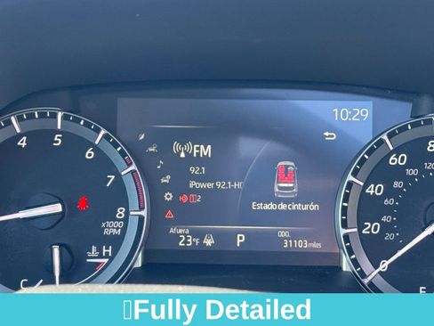 Used 2021 Toyota Highlander XLE image 27