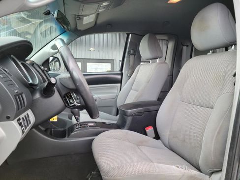 Used 2013 Toyota Tacoma 4x4 Access Cab w/ Convenience Pkg image 13