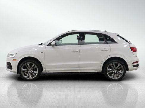 Used 2016 Audi Q3 2.0T Prestige w/ Prestige Package image 2