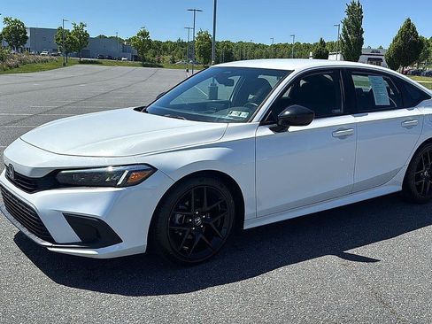Used 2024 Honda Civic Sport image 14