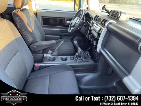 Used 2007 Toyota FJ Cruiser 4WD image 19