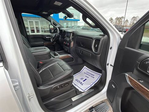 Used 2020 Chevrolet Silverado 2500 High Country w/ Z71 Off-Road Package AWD/4WD image 11