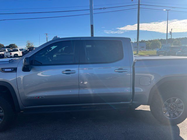 Used 2025 GMC Sierra 1500 AT4X AWD/4WD image 9