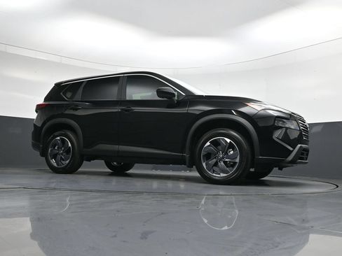 Certified 2026 Nissan Rogue SV FWD image 44