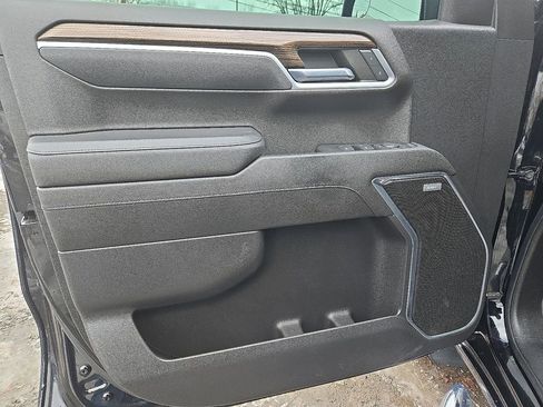 Used 2022 Chevrolet Silverado 1500 RST w/ Convenience Package II image 17