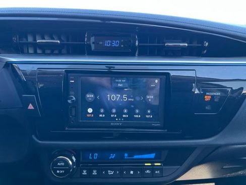 Used 2014 Toyota Corolla S FWD image 15