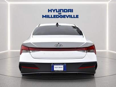 New 2026 Hyundai Elantra SE