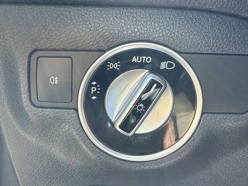 Used 2018 Mercedes-Benz CLA 250 image 25