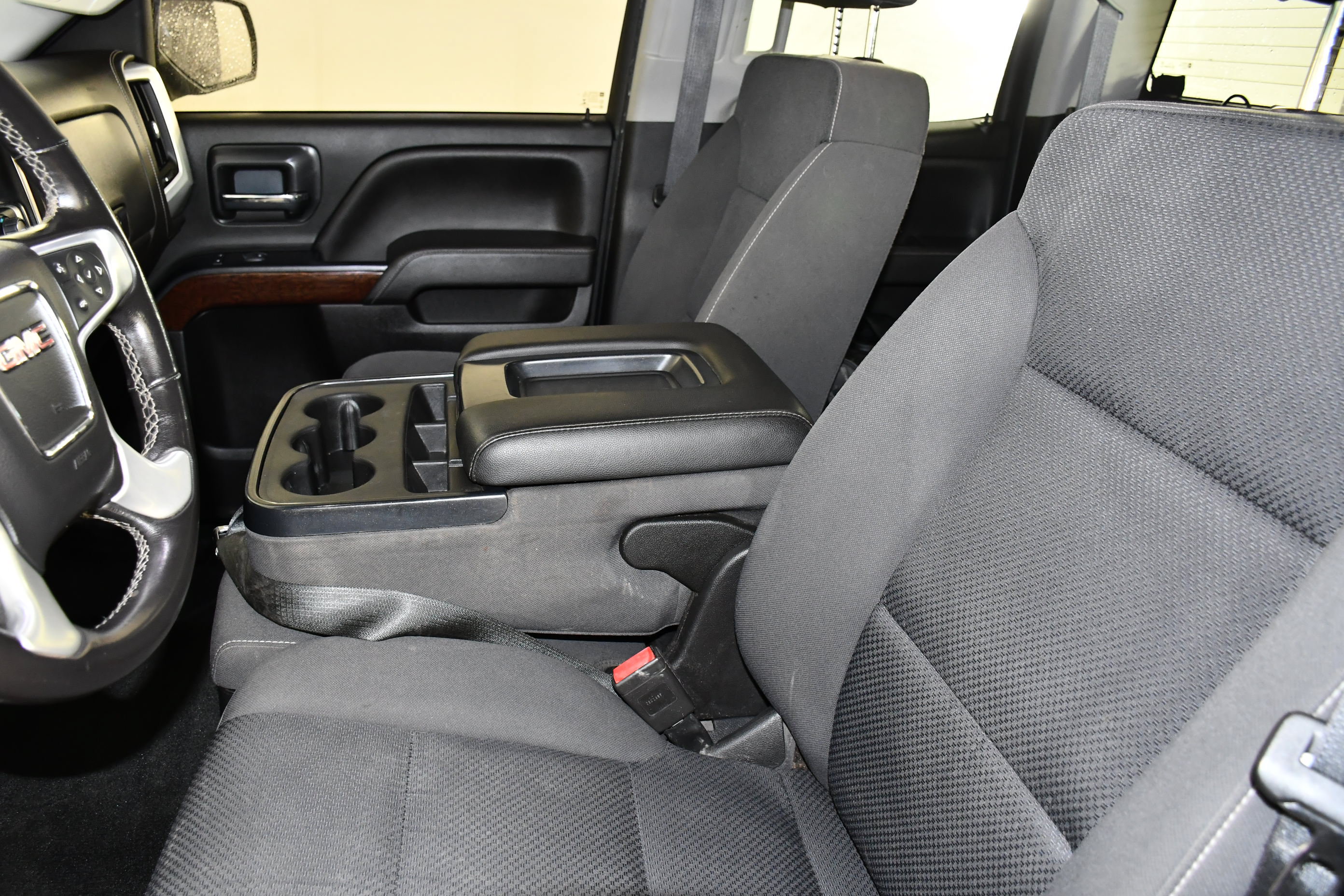 Used 2018 GMC Sierra 1500 SLE w/ SLE Value Package AWD/4WD image 36