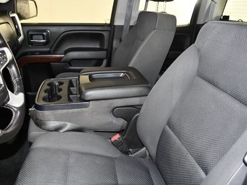 Used 2018 GMC Sierra 1500 SLE w/ SLE Value Package AWD/4WD image 36