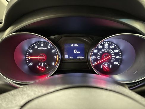 Used 2020 Kia Sedona EX FWD image 12
