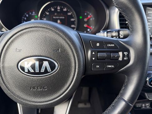 Used 2018 Kia Sorento EX image 22