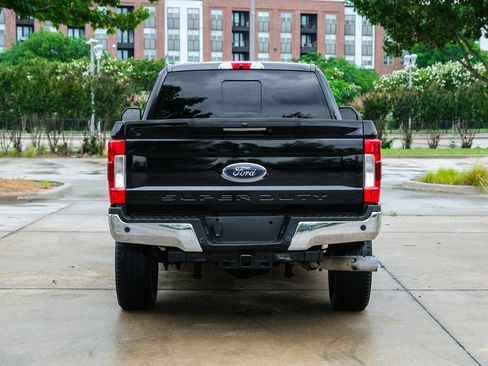 Used 2019 Ford F250 Lariat w/ Lariat Ultimate Package AWD/4WD image 18