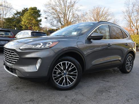 Used 2022 Ford Escape Titanium w/ Titanium Premium Package image 46