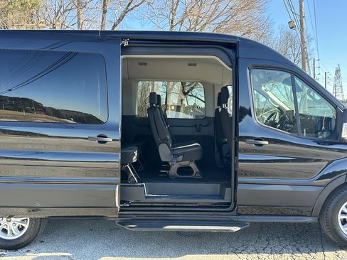 Used 2024 Ford Transit 350 XLT image 16