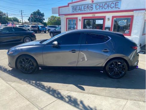 Used 2019 MAZDA MAZDA3 AWD Hatchback image 1