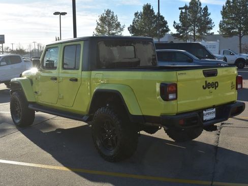 Used 2023 Jeep Gladiator Willys image 7