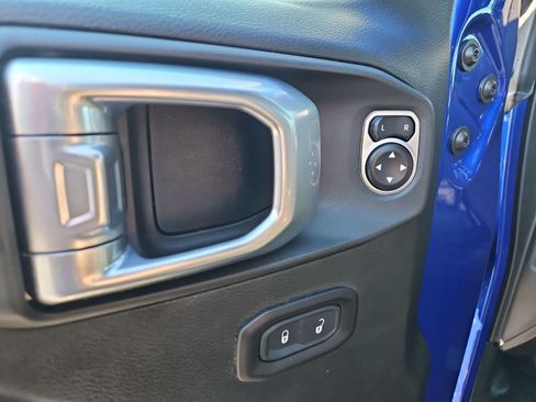 Used 2019 Jeep Wrangler Rubicon AWD/4WD image 21