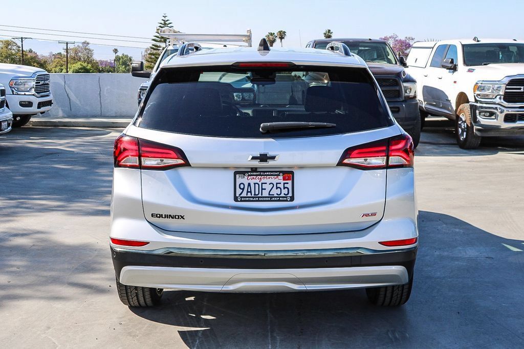 Used 2022 Chevrolet Equinox RS FWD image 8