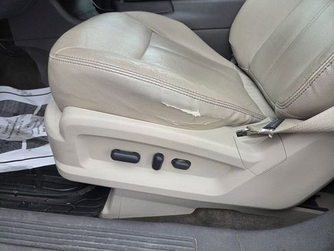 Used 2013 Ford Edge SEL image 15