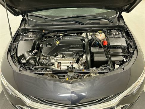 Used 2022 Chevrolet Malibu LT image 23