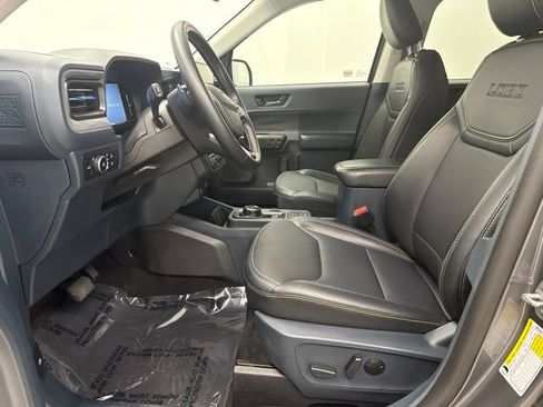 Used 2025 Ford Maverick Lobo AWD/4WD image 15