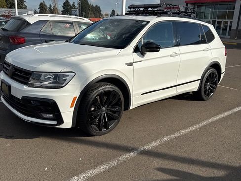 Used 2021 Volkswagen Tiguan SE R-Line image 1