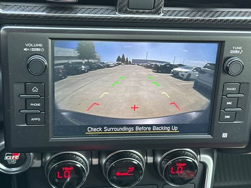 Used 2025 Toyota GR86 Premium RWD image 18
