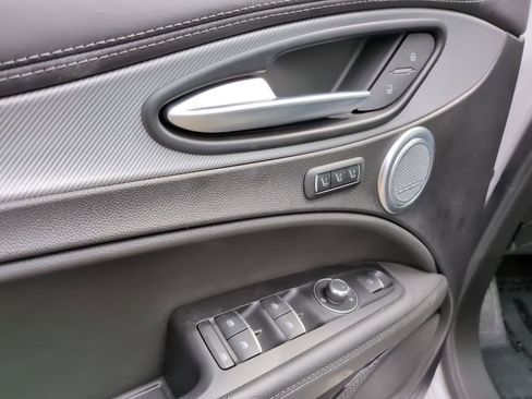Used 2024 Alfa Romeo Stelvio Veloce image 20