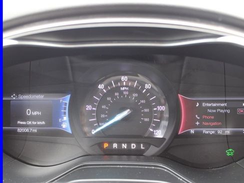 Used 2019 Ford Fusion SE FWD image 32